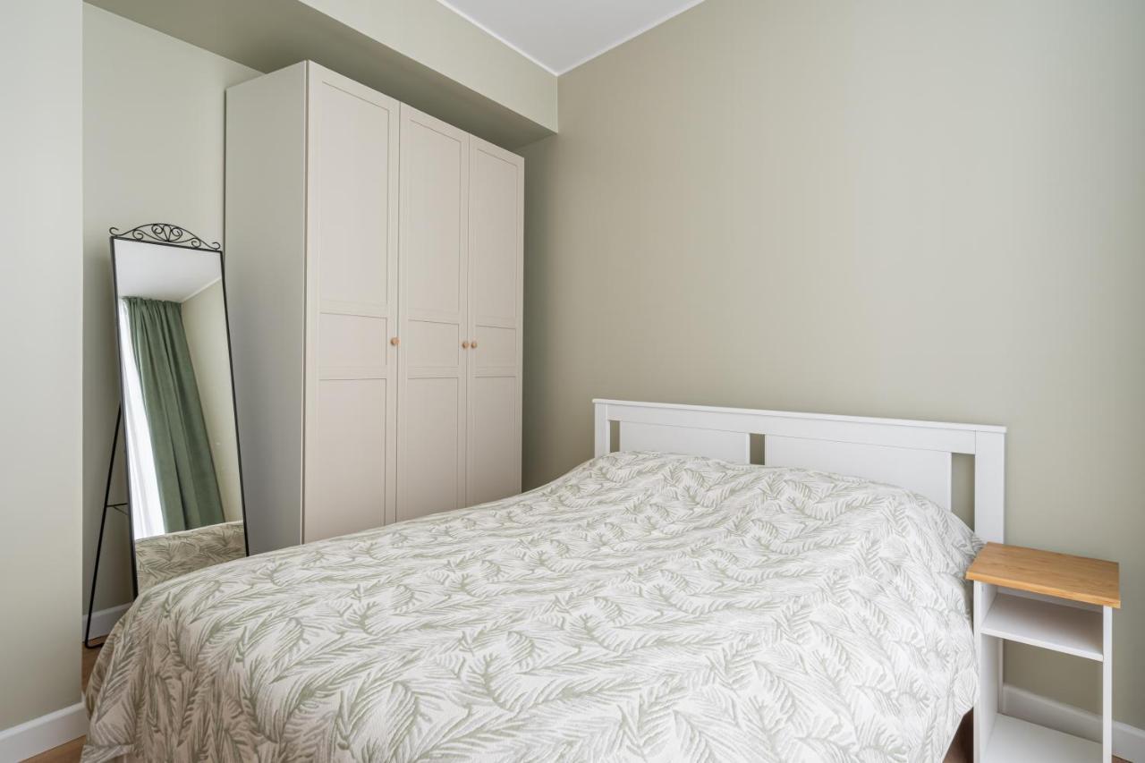 Spacious 1-Bedroom Apartment In The Heart Of Old Town Riga Esterno foto