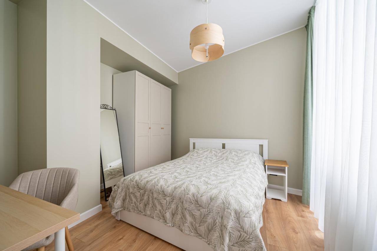 Spacious 1-Bedroom Apartment In The Heart Of Old Town Riga Esterno foto