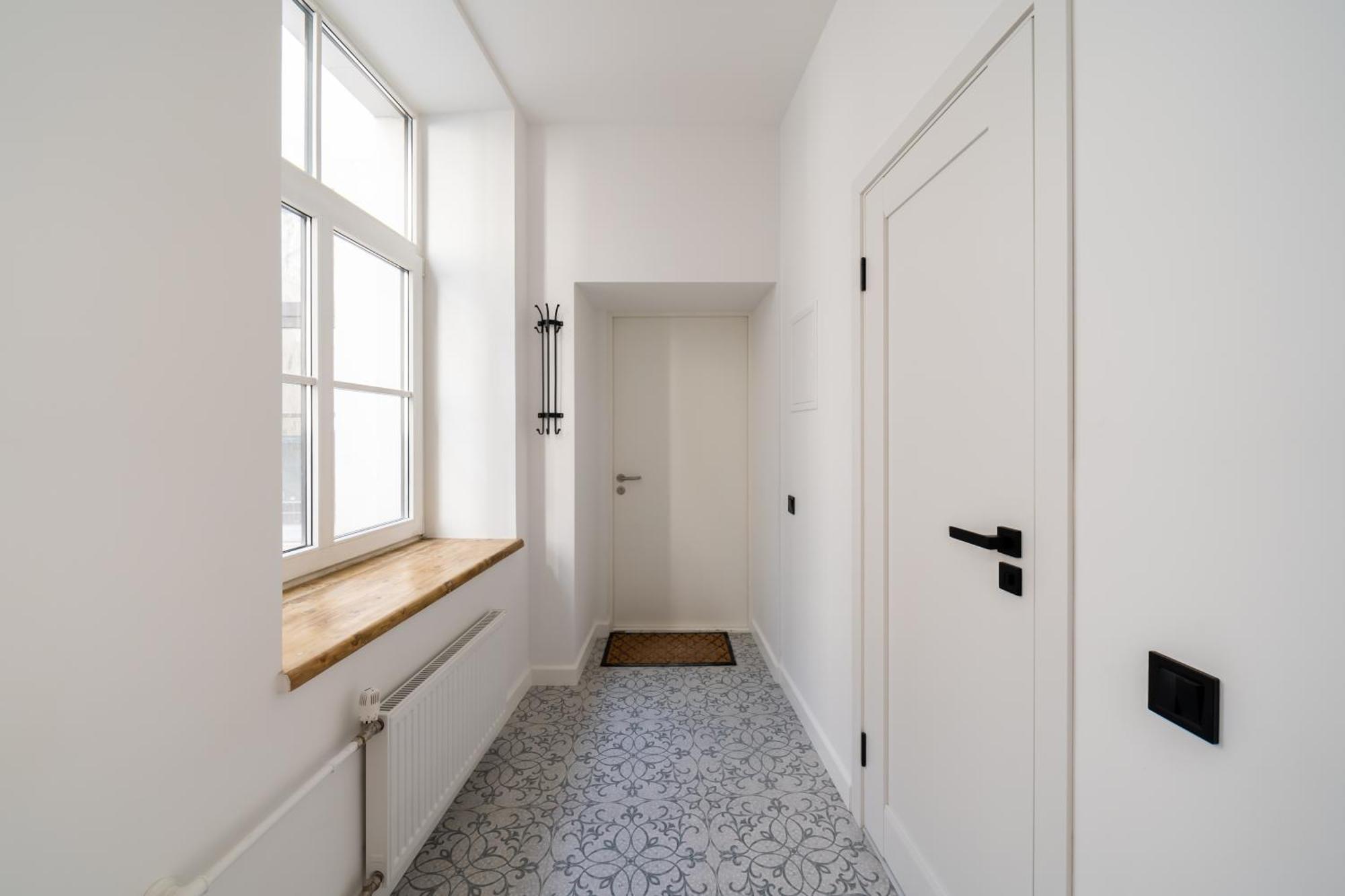 Spacious 1-Bedroom Apartment In The Heart Of Old Town Riga Esterno foto