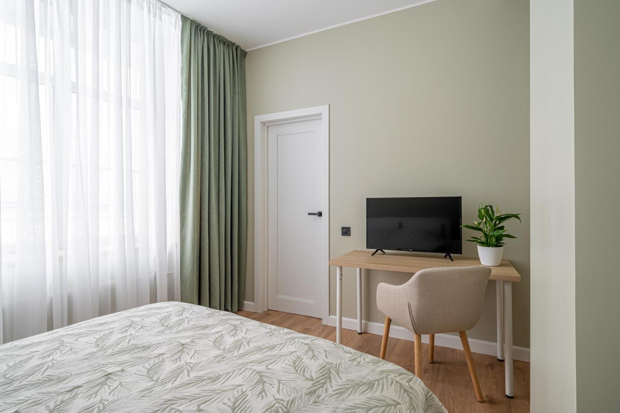 Spacious 1-Bedroom Apartment In The Heart Of Old Town Riga Esterno foto