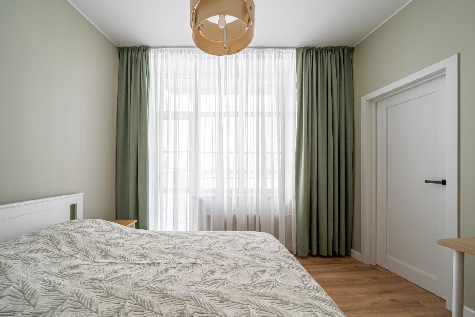 Spacious 1-Bedroom Apartment In The Heart Of Old Town Riga Esterno foto