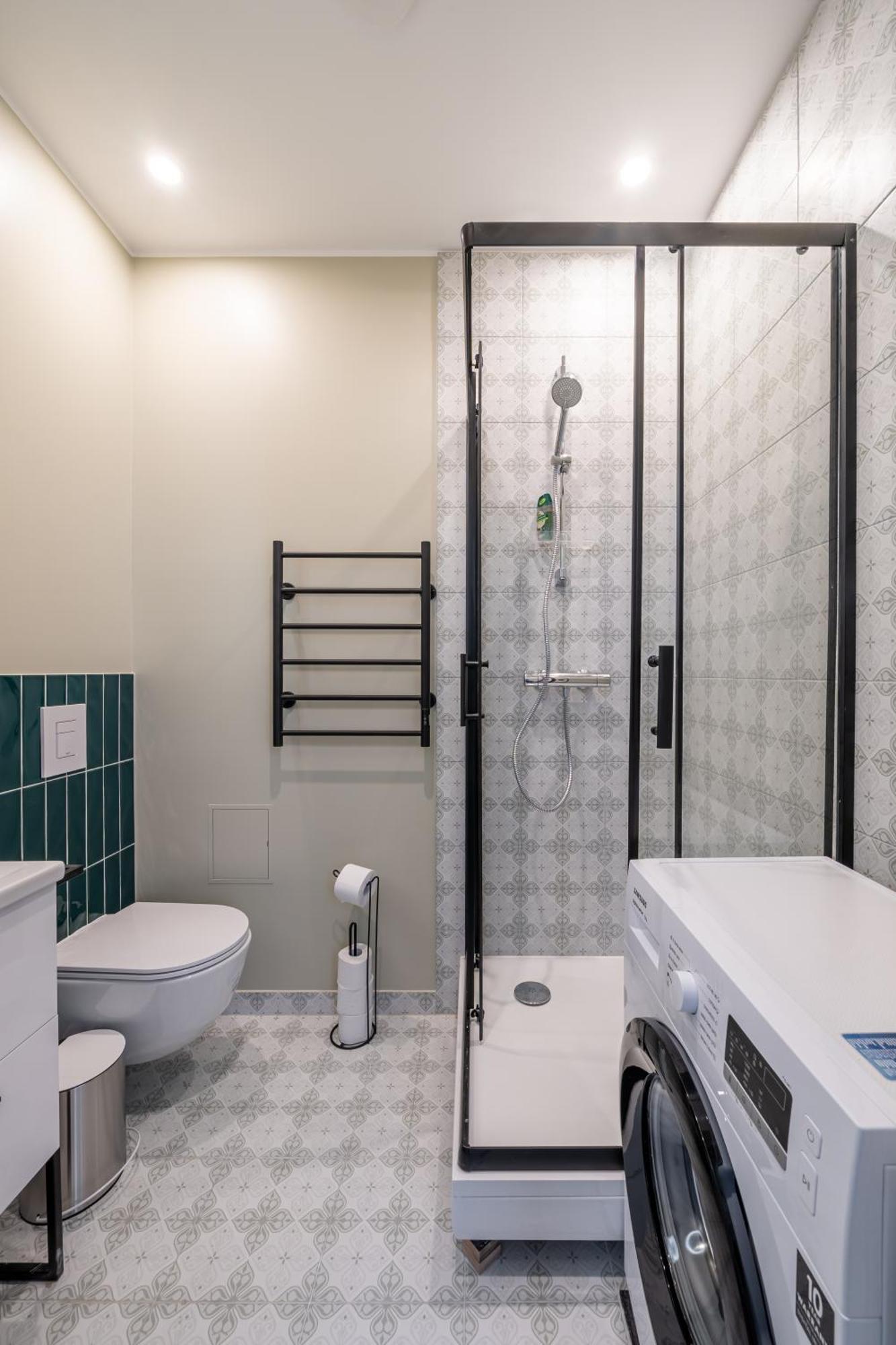 Spacious 1-Bedroom Apartment In The Heart Of Old Town Riga Esterno foto